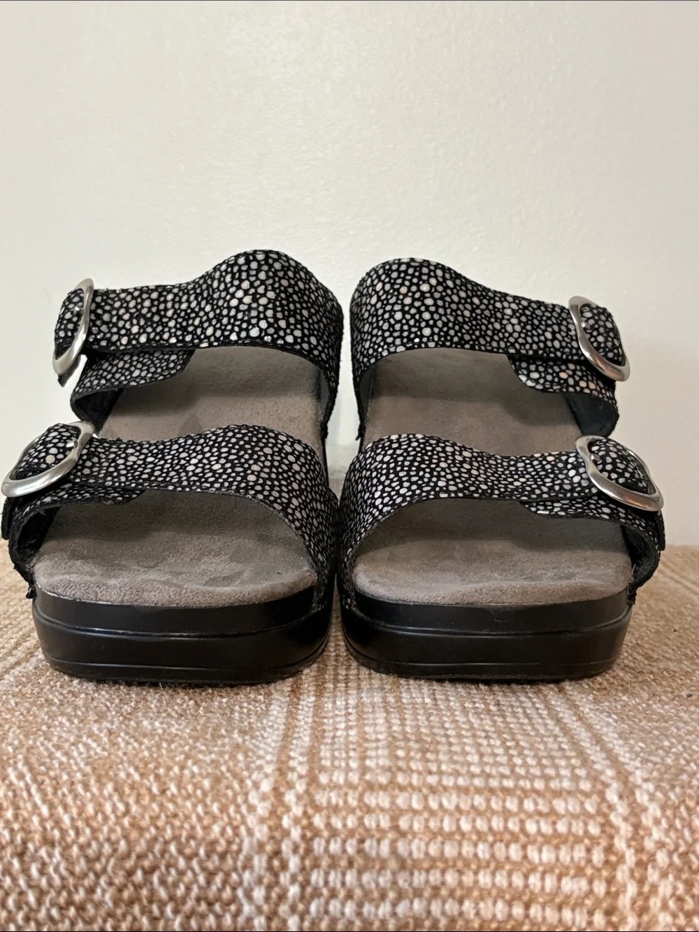 Dansko Sophie Black/White Speckled Leather Double-Buckle Slide-Sandals. Size-9